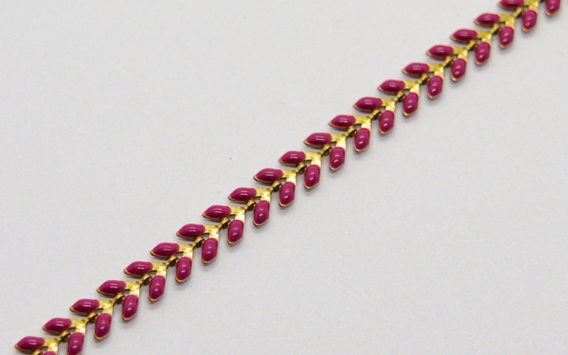 Lila Chevron Armband