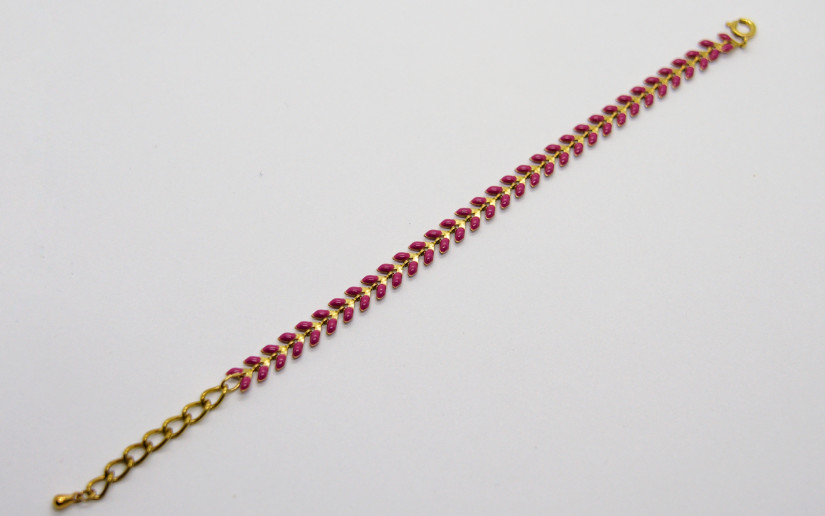 Lila Chevron Armband