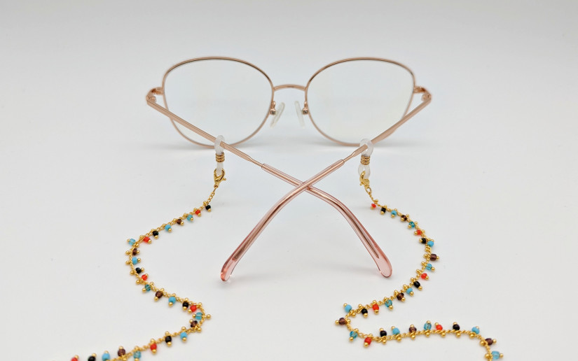 Brillenkette mit farbigen Perlen