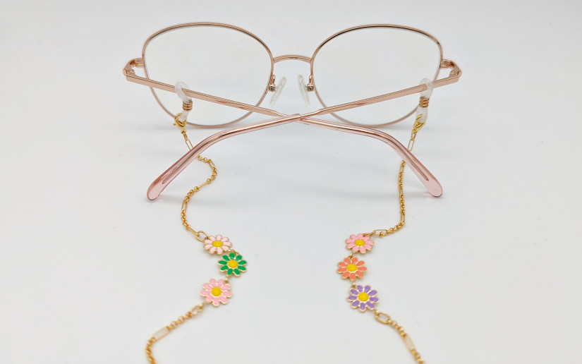 Brillenkette mit farbigen Blümchen
